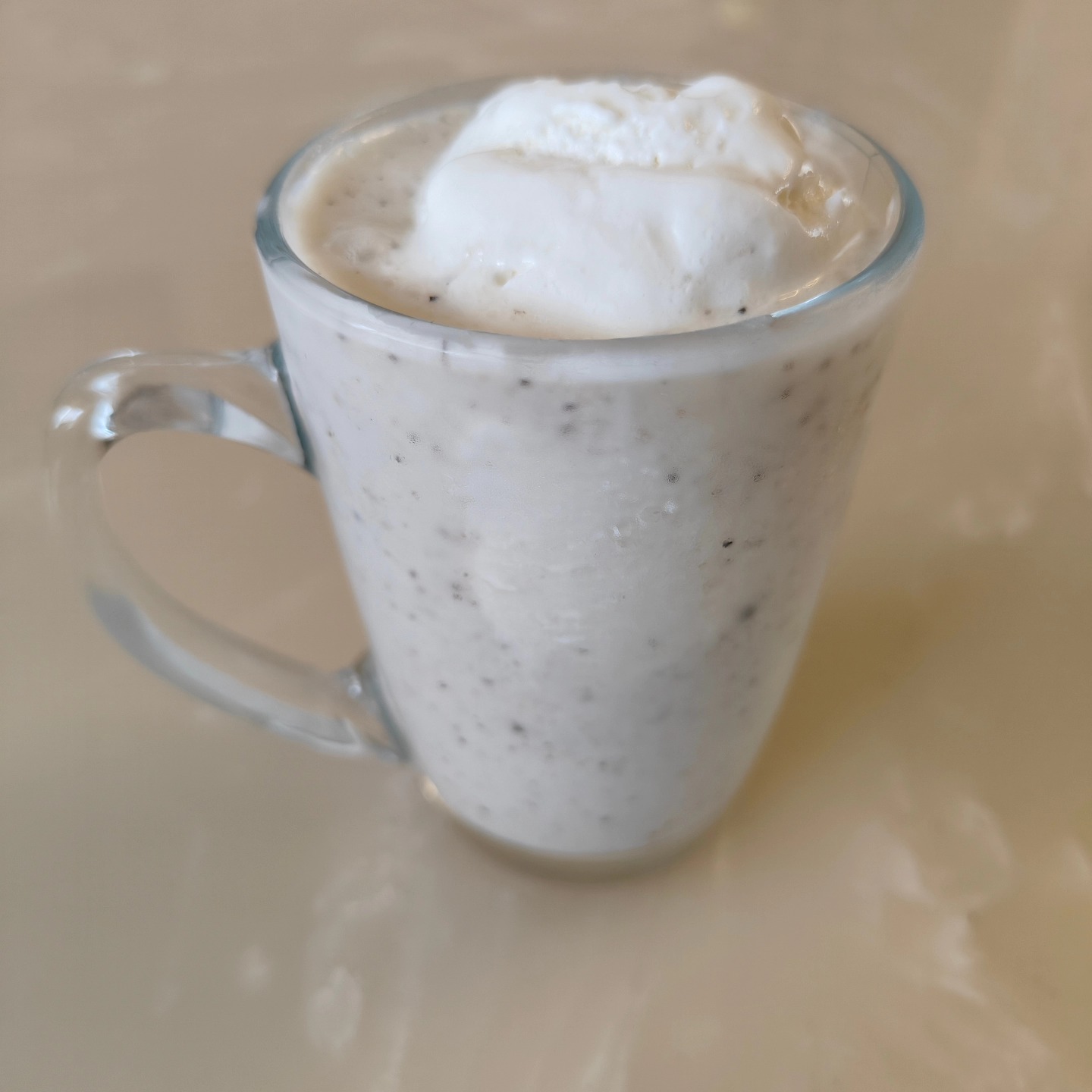 Homemade Ice apple milkshake with icecream
By Sunayana Amit Anshu